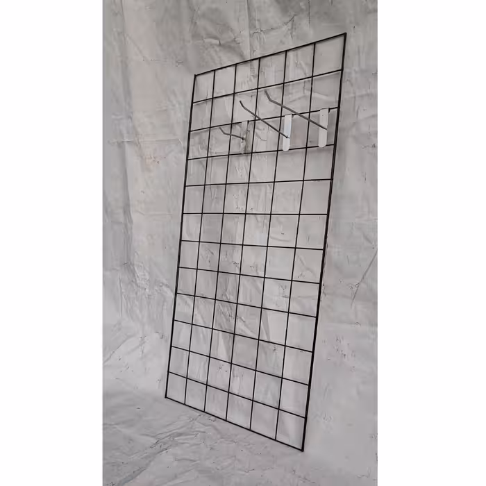 یک عدد توری مش به همراه 12عددشاخک دراندازه های مختلف به دلخواه مشتری(ارسال با باربری وپیک پس کرایه بعهده مشتری می باشد)