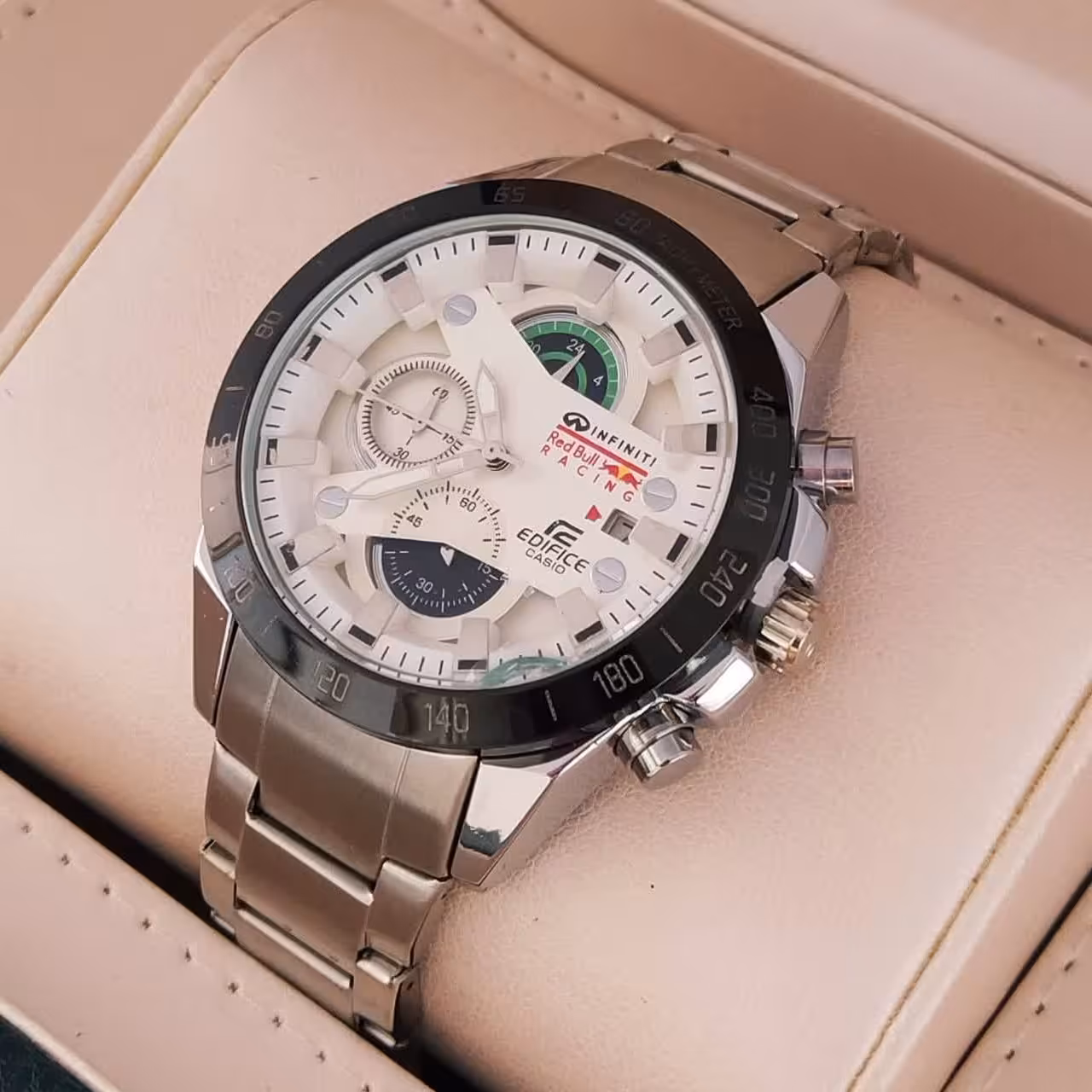 ساعت مردانه کاسیو همه موتورها فعال بند استیل ادیفایس Casio
