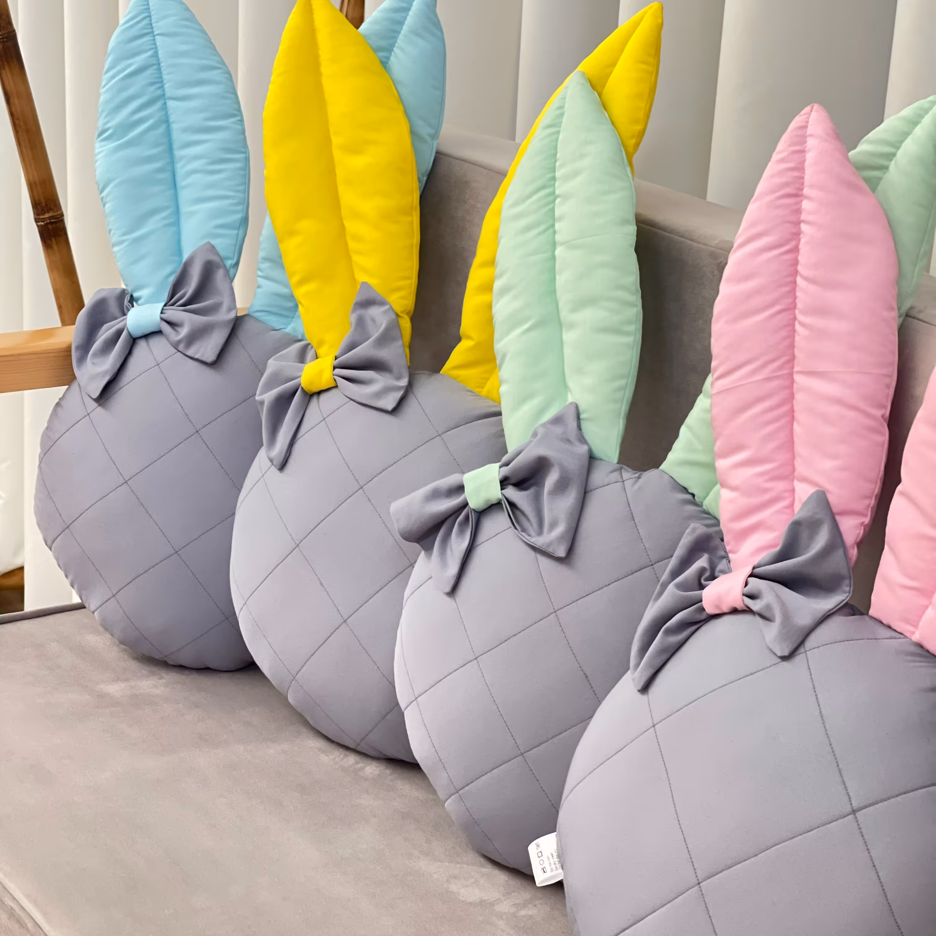 کوسن مبل خرگوش کسا در رنگ های (زرد آبی سبز صورتی ) با الیاف درجه یک 