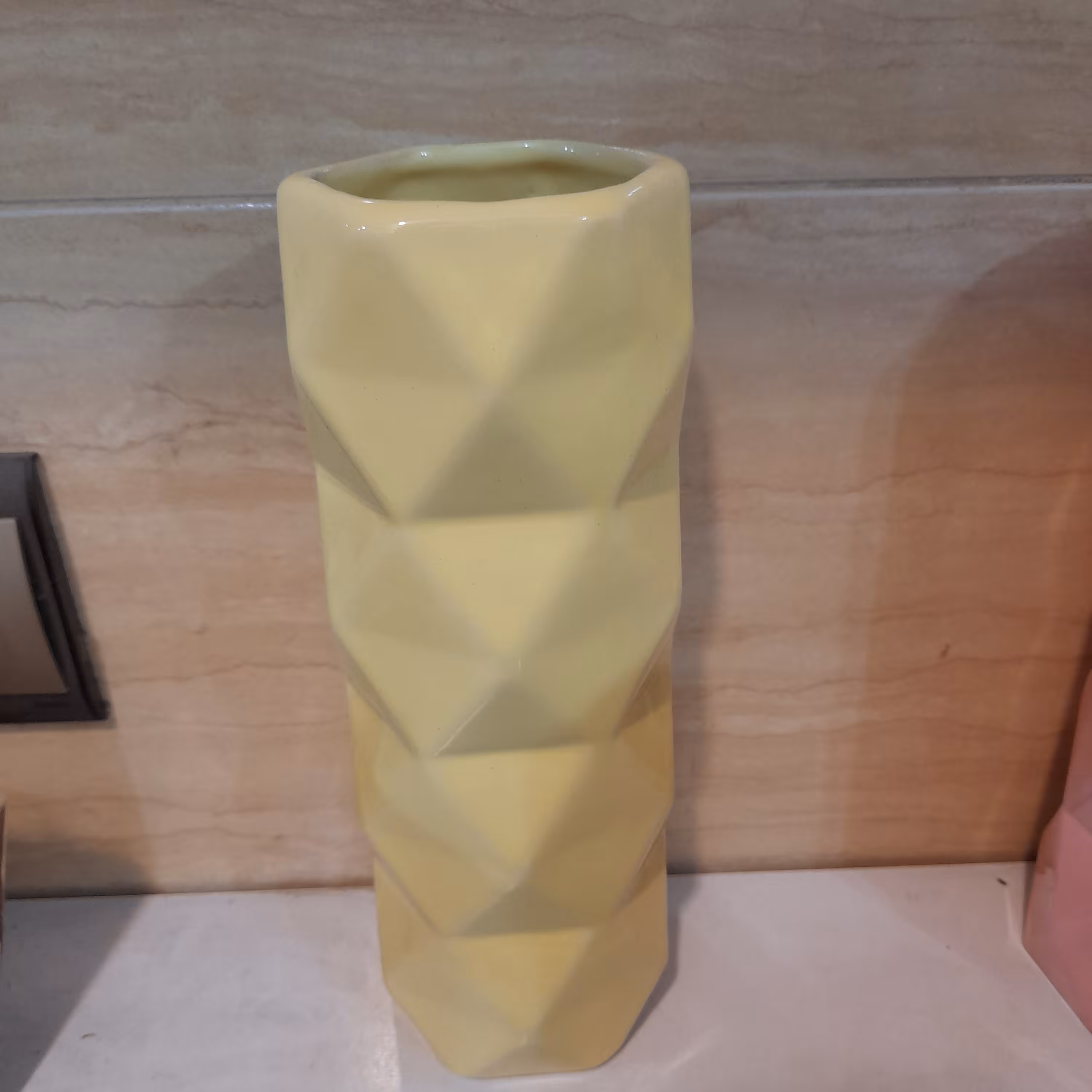 گلدان گل مصنوعی