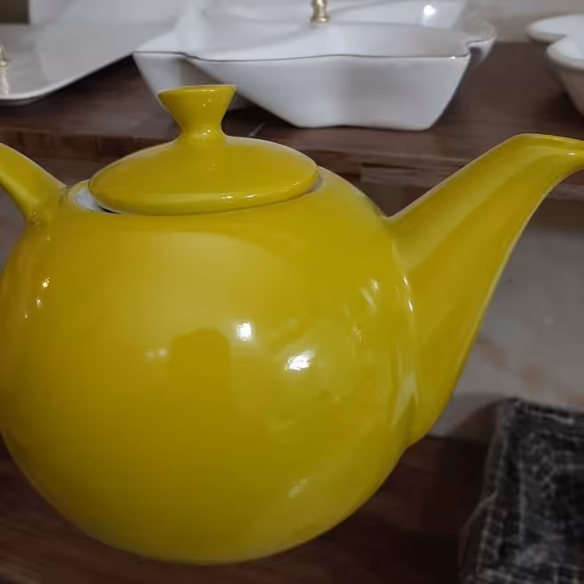 قوری چینی  مقصود رنگی