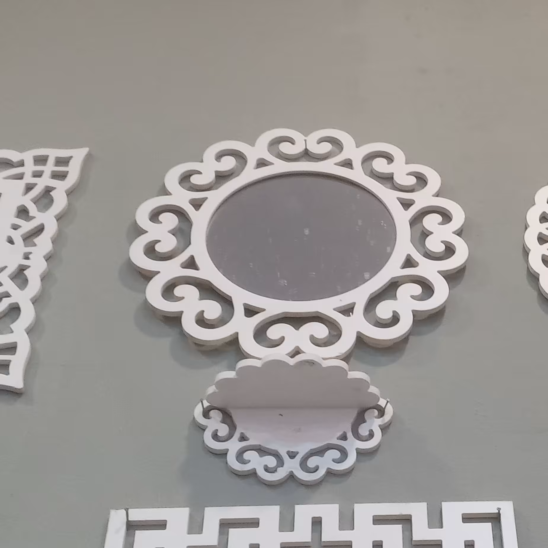 آینه شلف کوچک طرح قلب