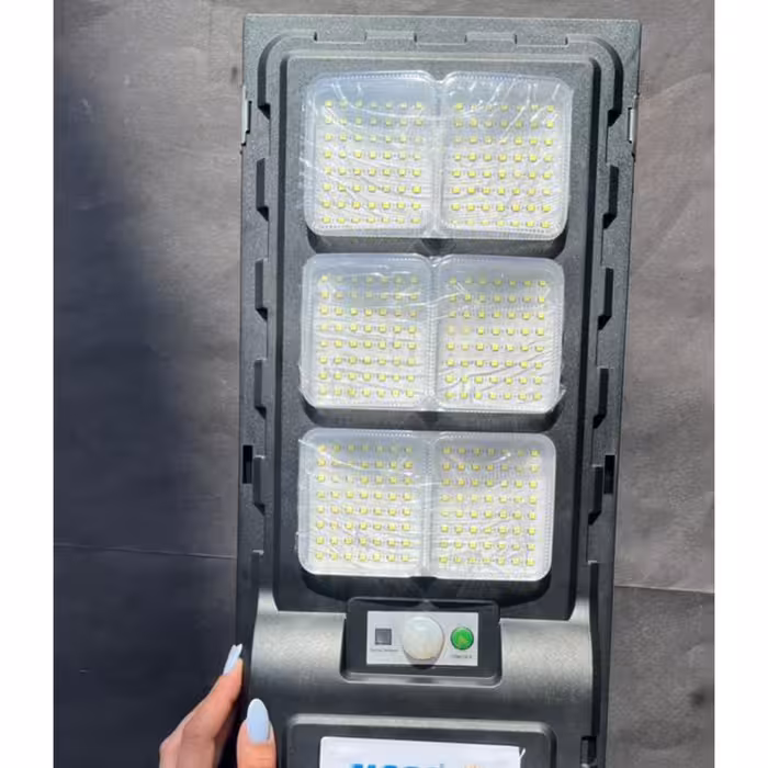 پرژکتور خورشیدی