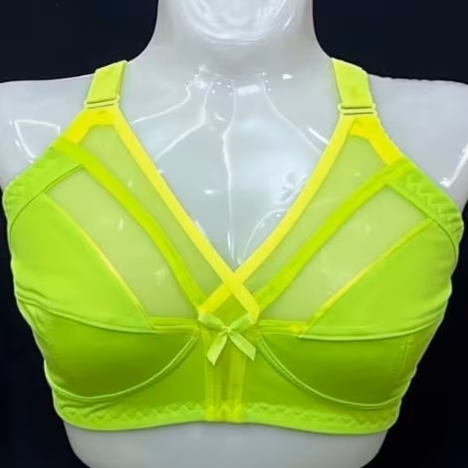 سوتین بدون فنر  سایز  95 با کیفیت و ایستادگی عالی 