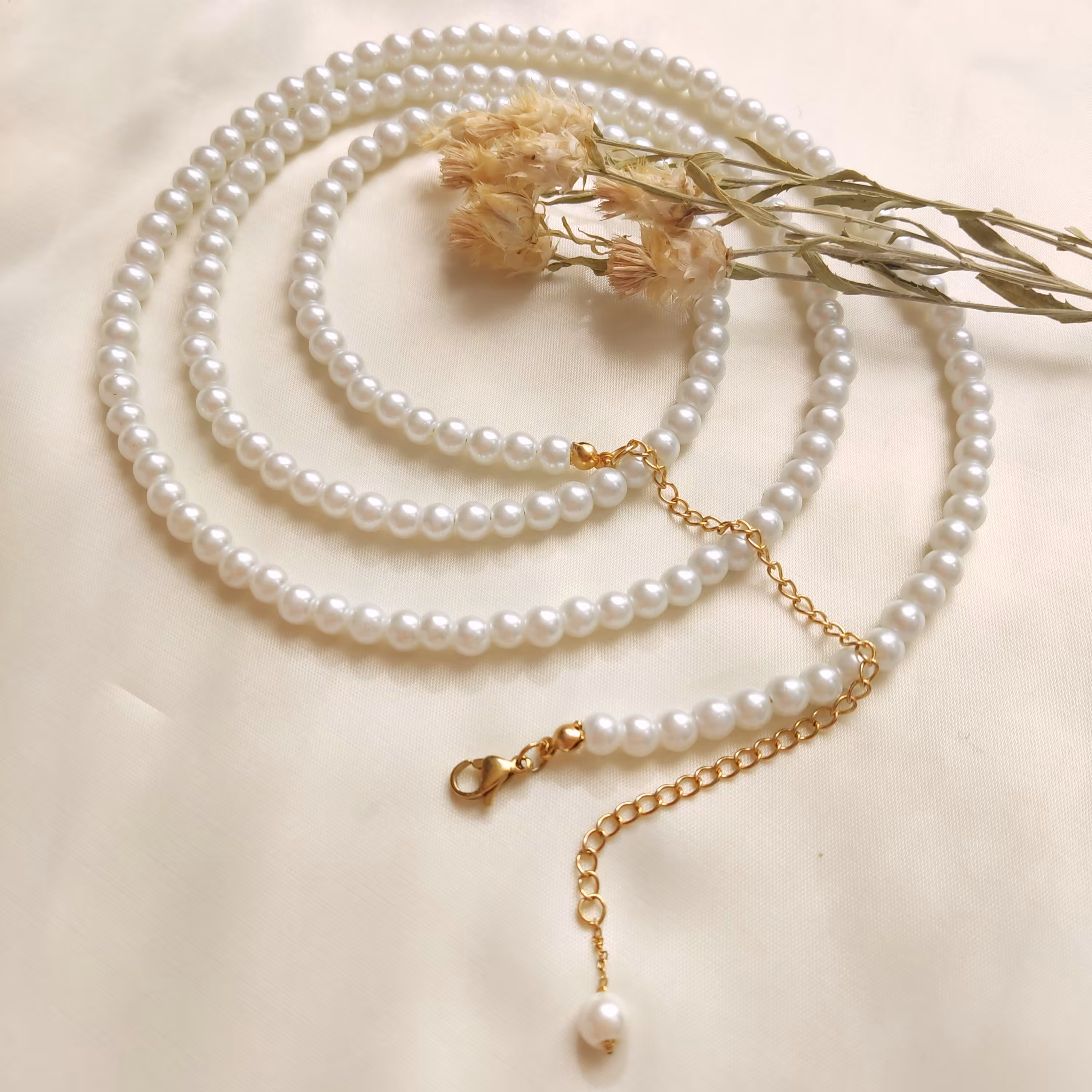 محصوله 3کاره گردنبند دستبند و کمربند مرواریدی