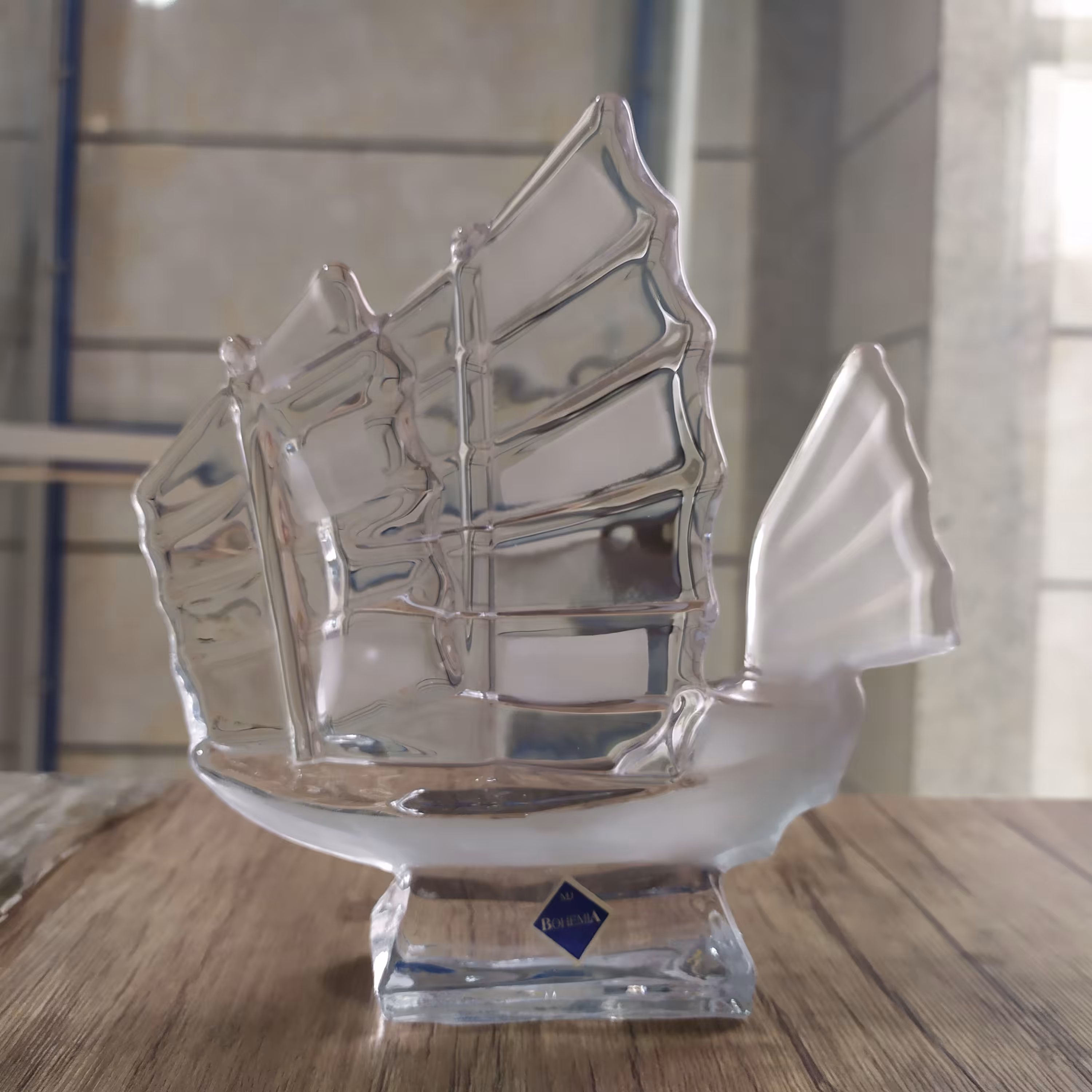 قایق دکوری بلورین یخی