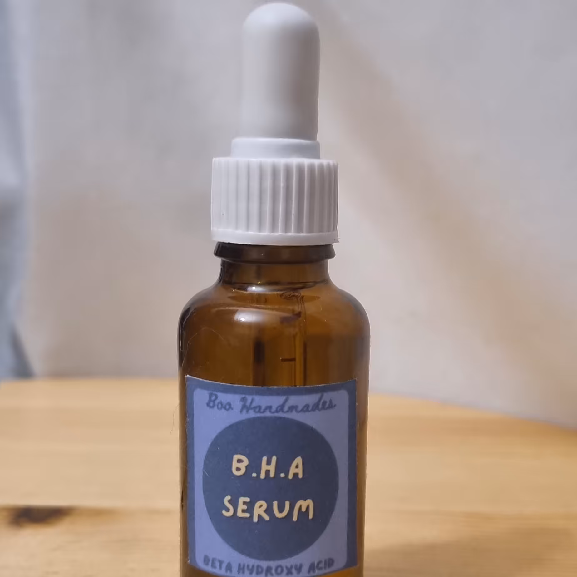 سرم بی.اچ.آ از بین برنده ی جوش سرسیاه