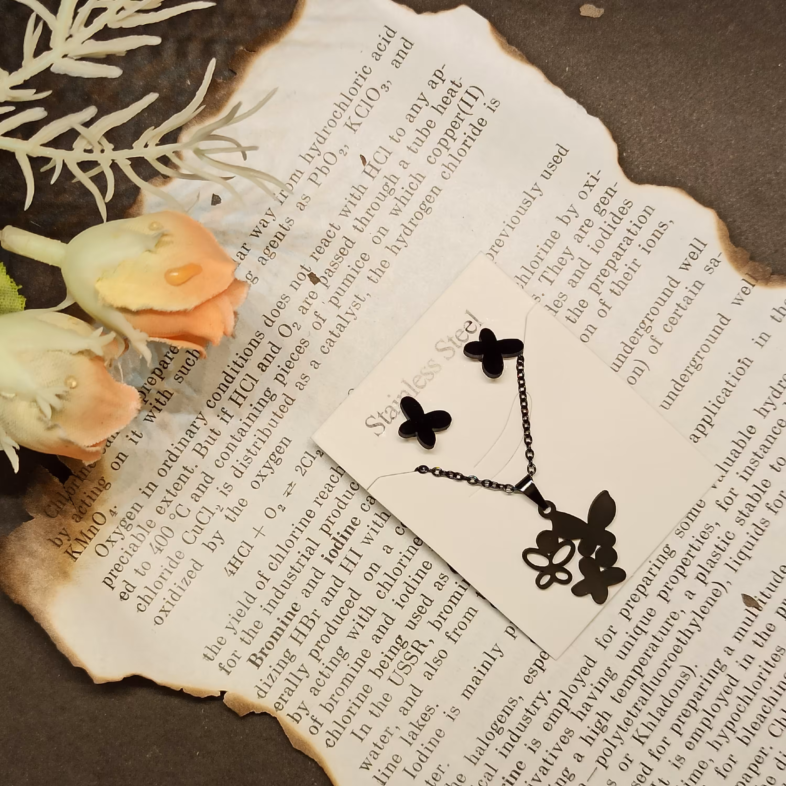 نیم ست استیل رنگ ثابت مشکی طرح گل و پروانه با قیمت و کیفیت عالی 