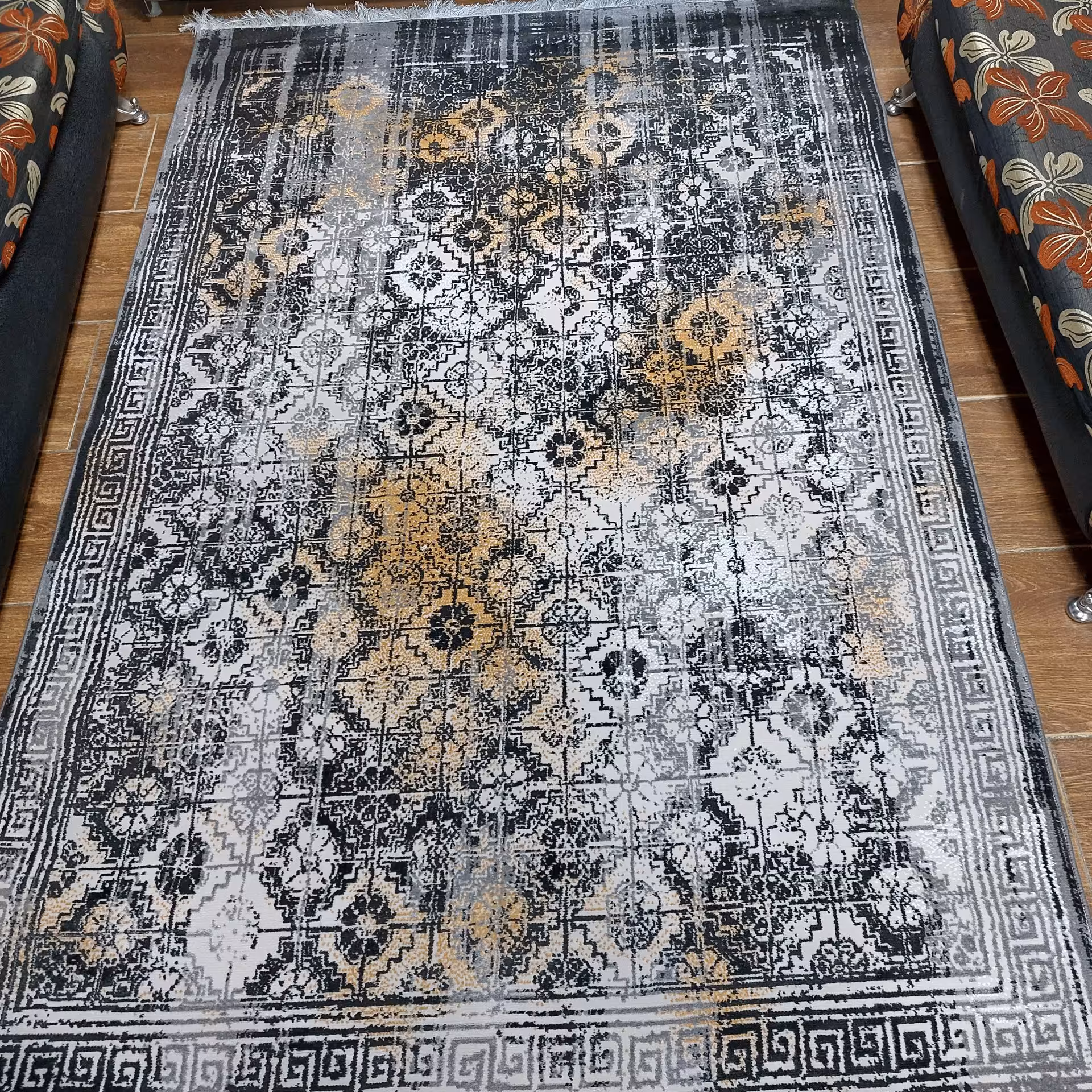 فرش مدرن وینتیج، 6متری، پس کرایه 