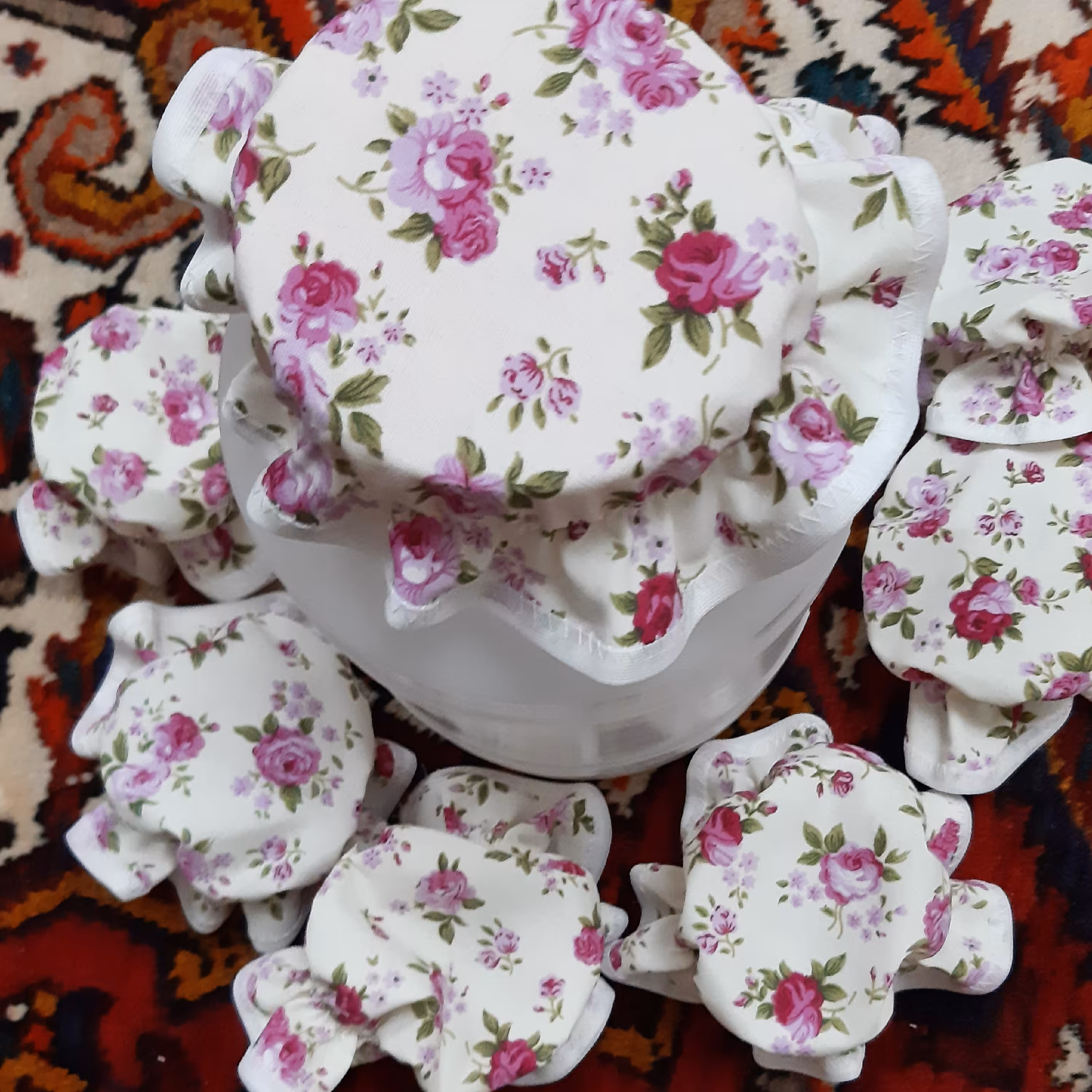 سر شیشه بزرگ ترشی ودبه