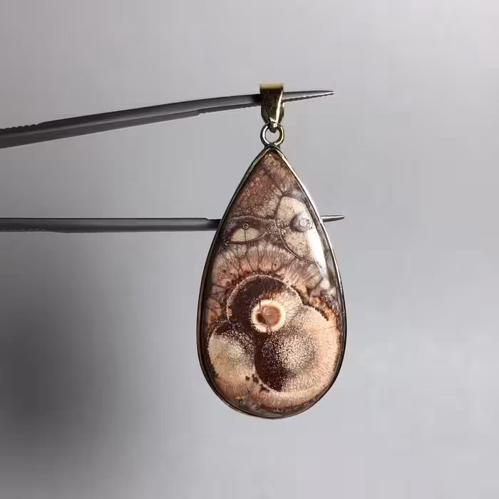 پلاک طلا روسی جاسپر خورشیدی طبیعی اشکی 240243