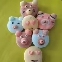 تنقلات و مارشمالو به شکل عروسک 