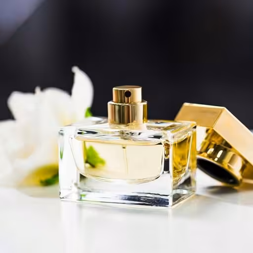 عطر غنچه(گل محمدی)