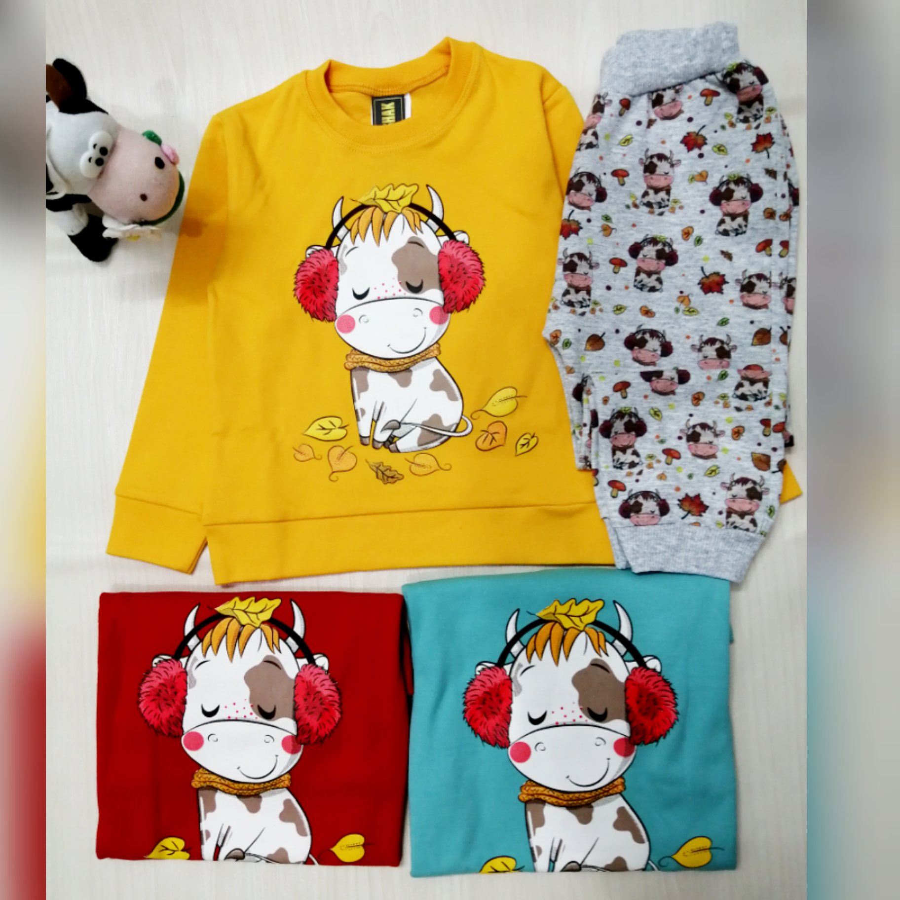 بلوز و شلوار گاو موزیکال مناسب دختر و پسر سایز 40 ـ 45 ـ 50