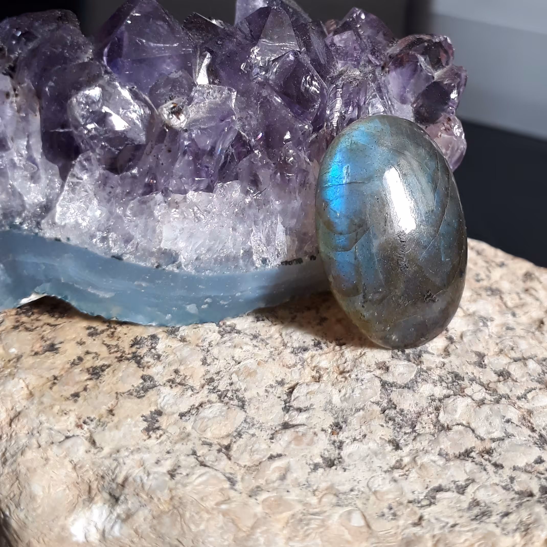 نگین زیبای لابرادوریت