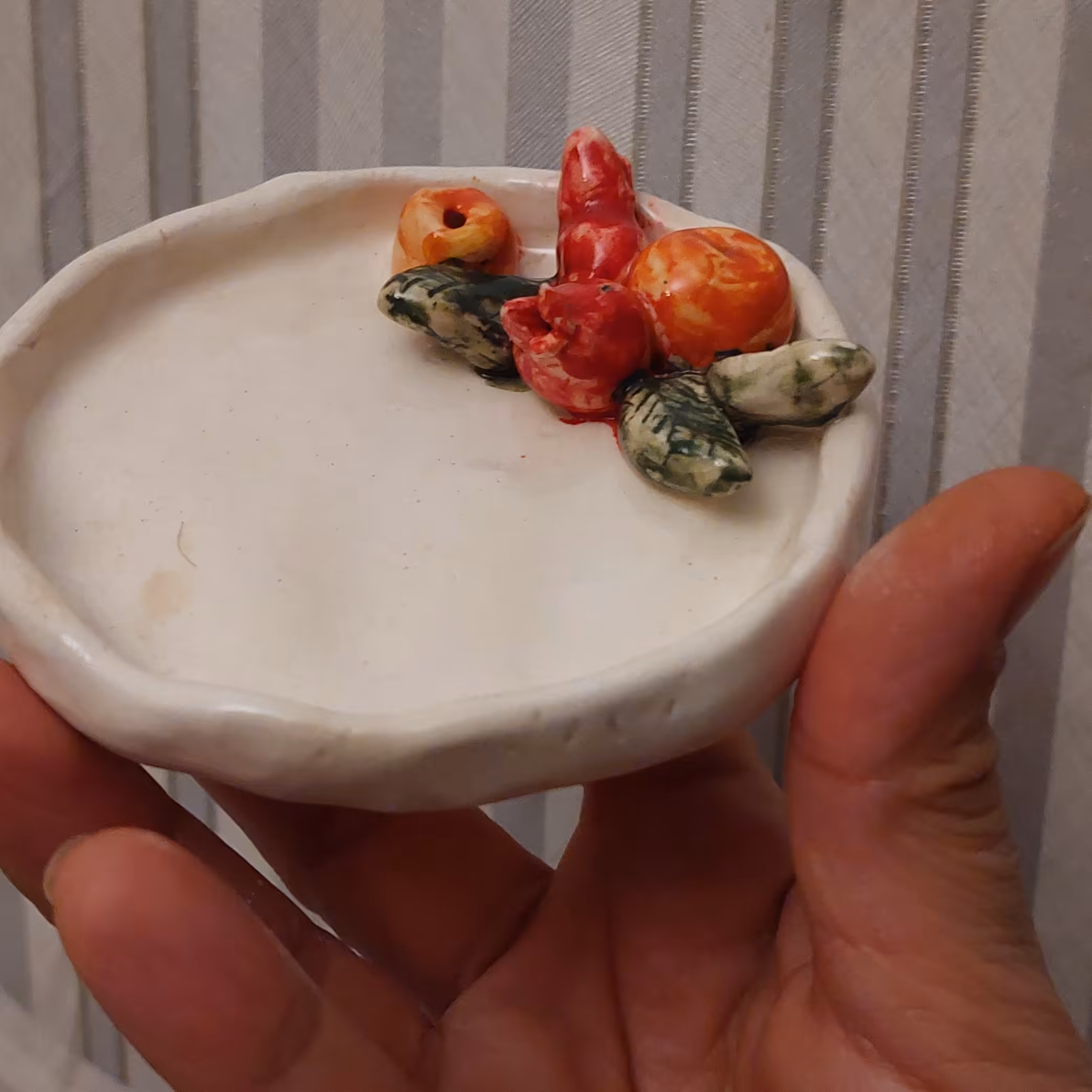 عود سوز سرامیکی لعاب .سایز  10 سانتی متر. دست ساز 