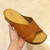 صندل  طبی زنانه مارک مهتاب (ارسال رایگان)رویه چرم صنعتی زیره پیو.صددرصد طبی. دردو رنگ 37تا41