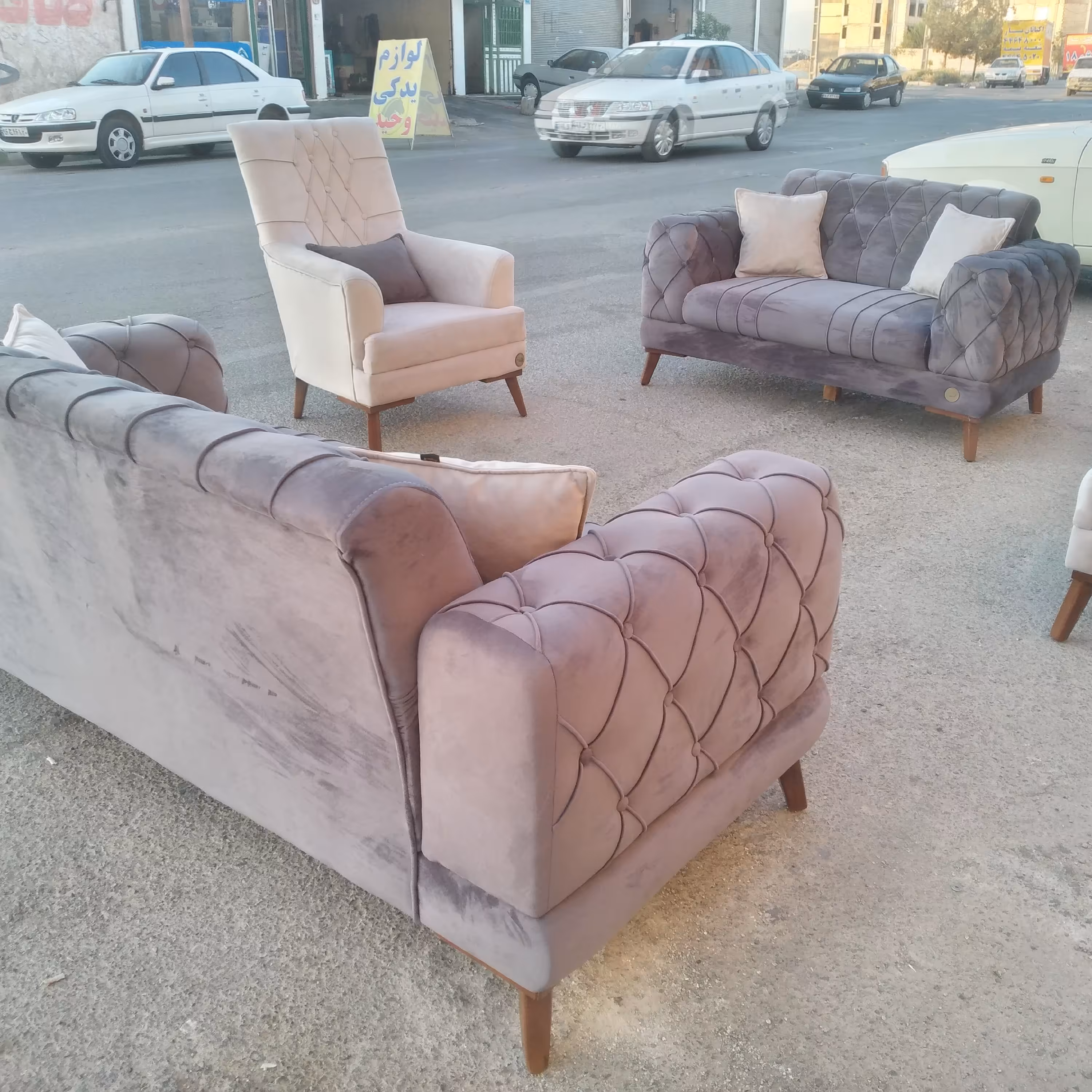 مبل راحتی کارن مدل چستر یونانی
