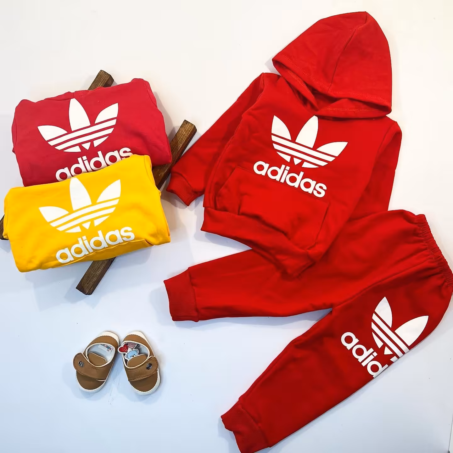 ست هودی  شلوار دخترانه و پسرانه آدیداس سایز 40 و 45 و 50