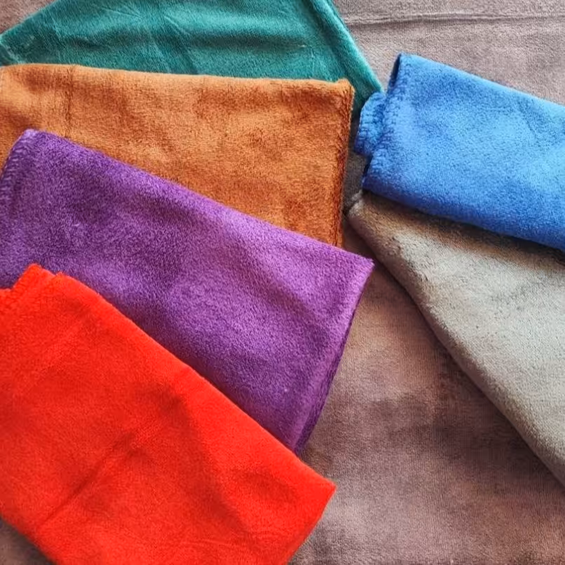 4 عدد دستمال جادویی دستمال نظافت دستمال میکروفایبر  دستمال وایت اند وایت سری چهار عددی 