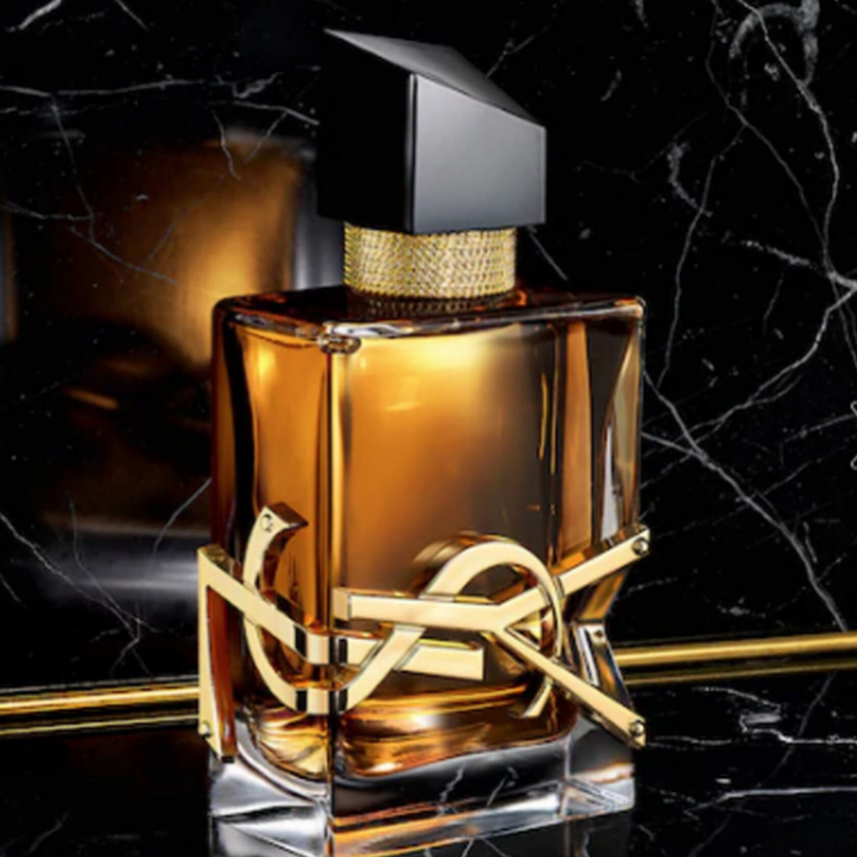 عطر گرمی (اسانس) ایو سن لورن لیبره اینتنس عطر نوبهار ( 10 میل) کیفیت بسیار بالا