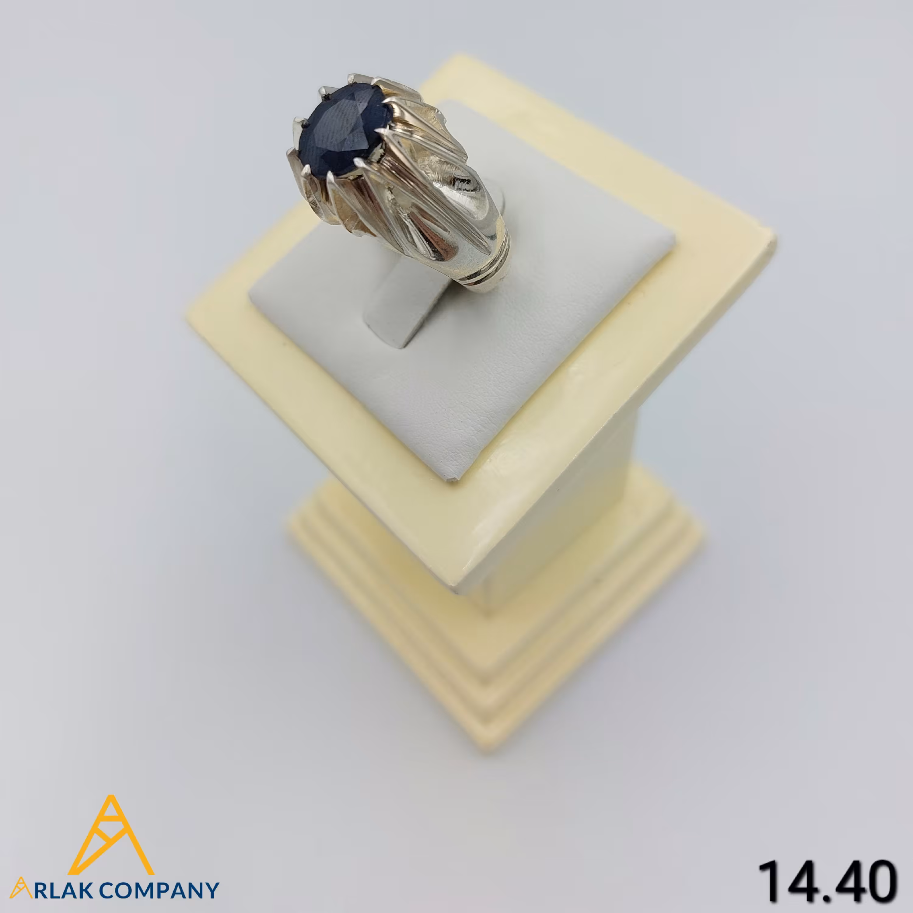 انگشتر نقره مردانه دستساز  یاقوت کبود 