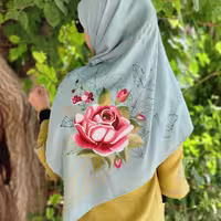 روسری کرپ حریر سبز  یگانه 