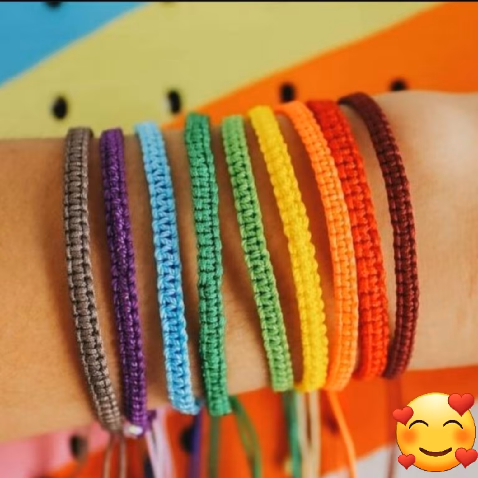 دستبند ظریف و با یه بافت خوشکل به رنگ دلخواه شما