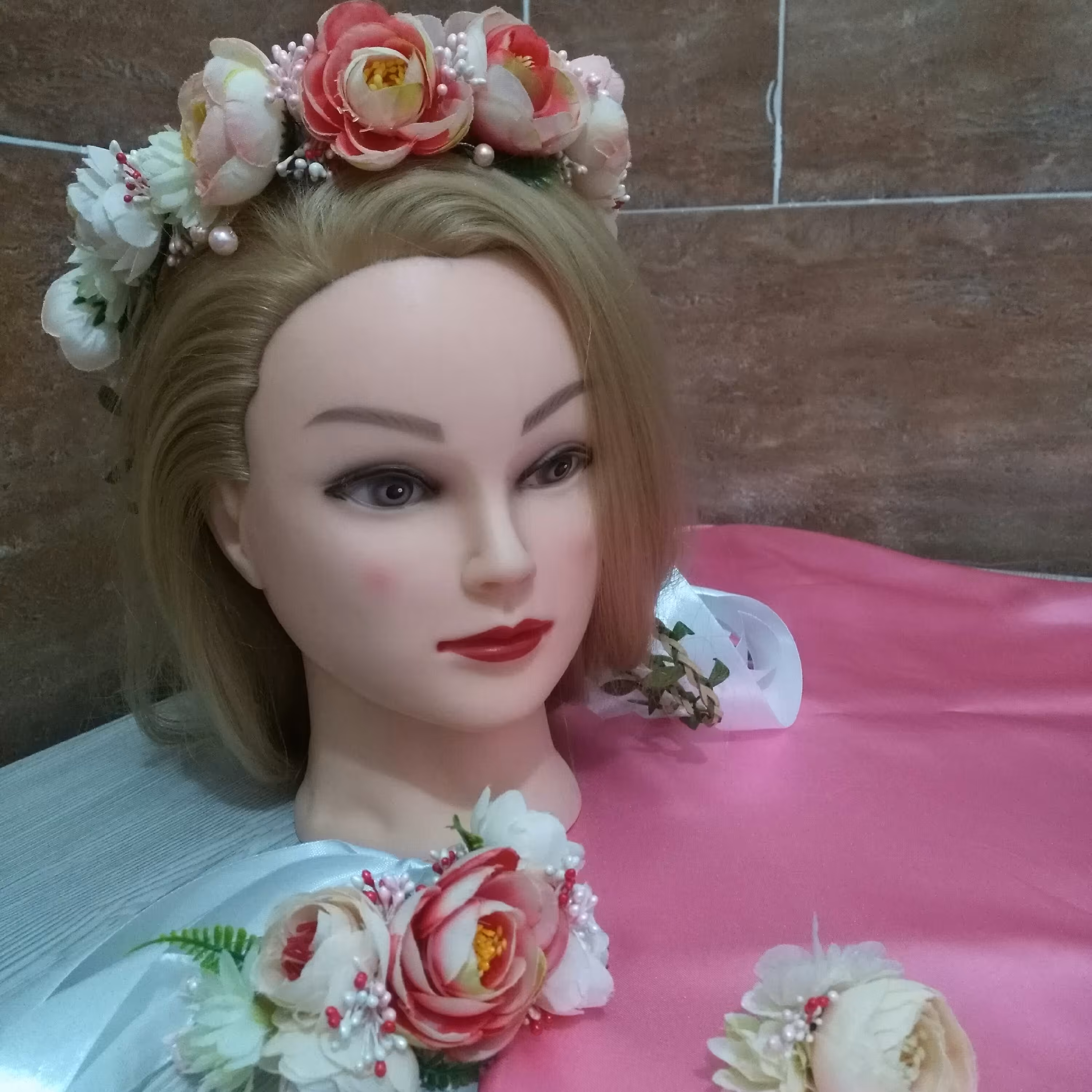 ست تاج گل و دستبند و انگشتر عروس