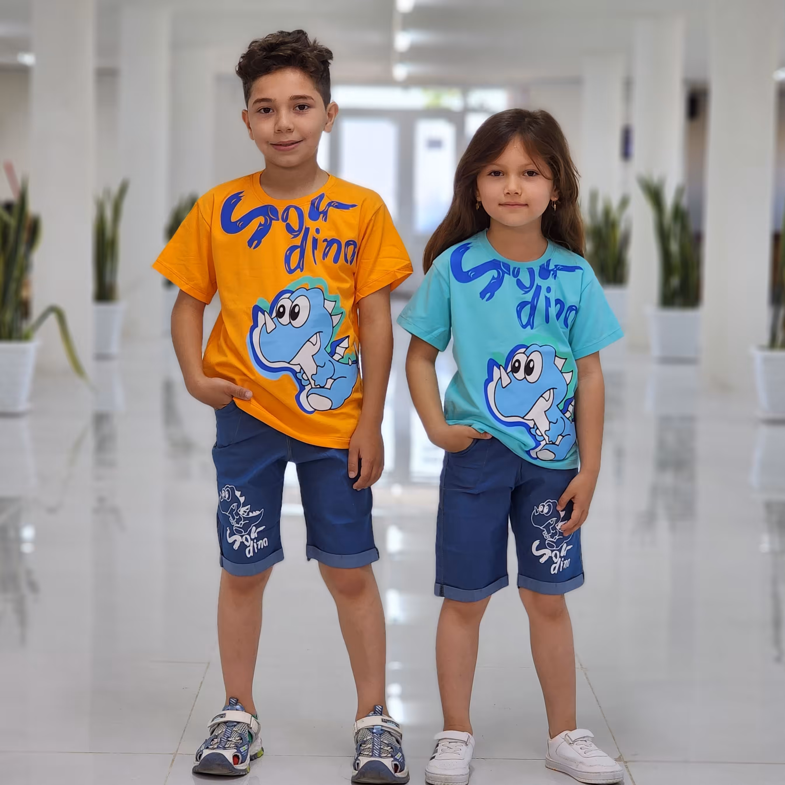 تیشرت شلوارک دایناسور تک شاخ