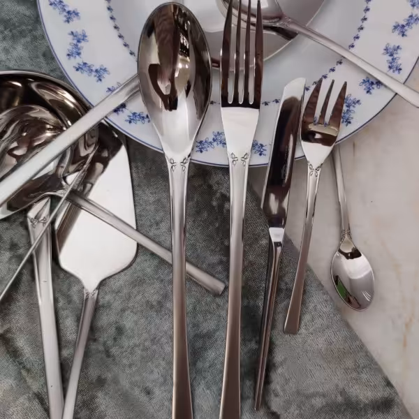 سرویس 24 نفره رزنتال طرح 810s