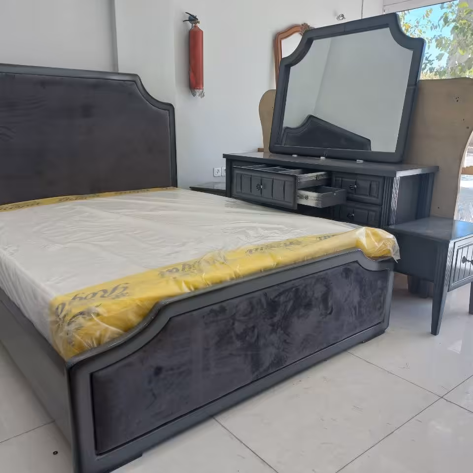 سرویس خواب کامل دونفره کلاسیک  مدل ثنا با متریال MDF (پس کرایه)