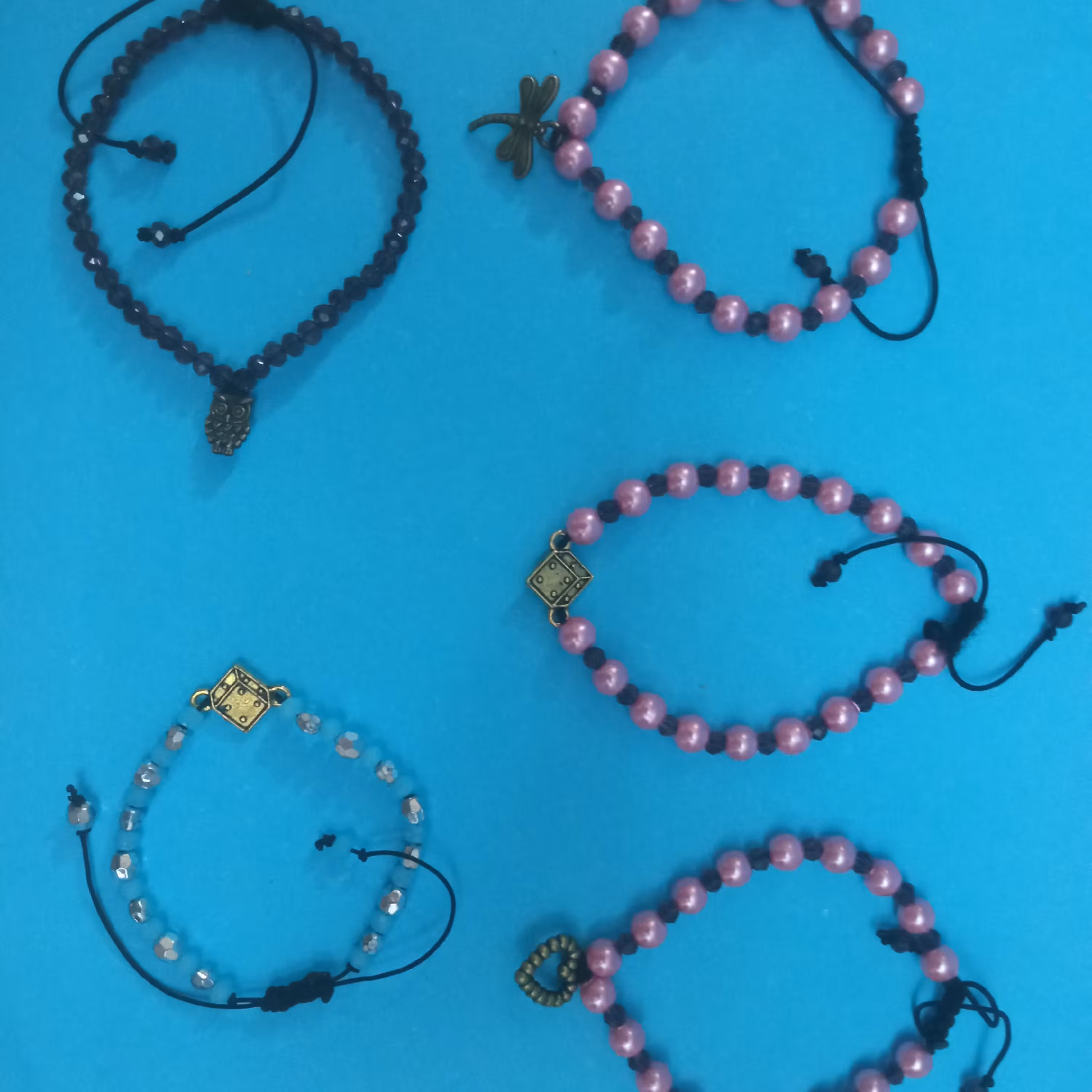 دستبند مهره سنگی دست ساز در 5 طرح مختلف (طرح 