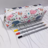 جامدادی  طرح حیوانات در حال کارهای مدرسه