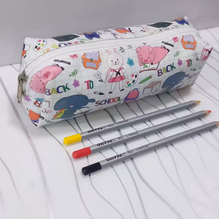 جامدادی  طرح حیوانات در حال کارهای مدرسه