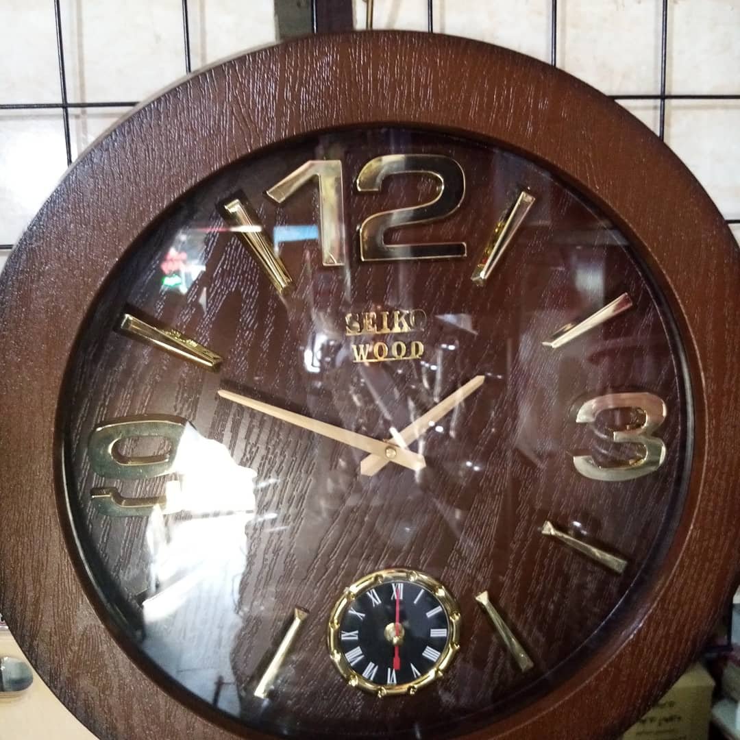 ساعت دیواری چوبی SEIKO