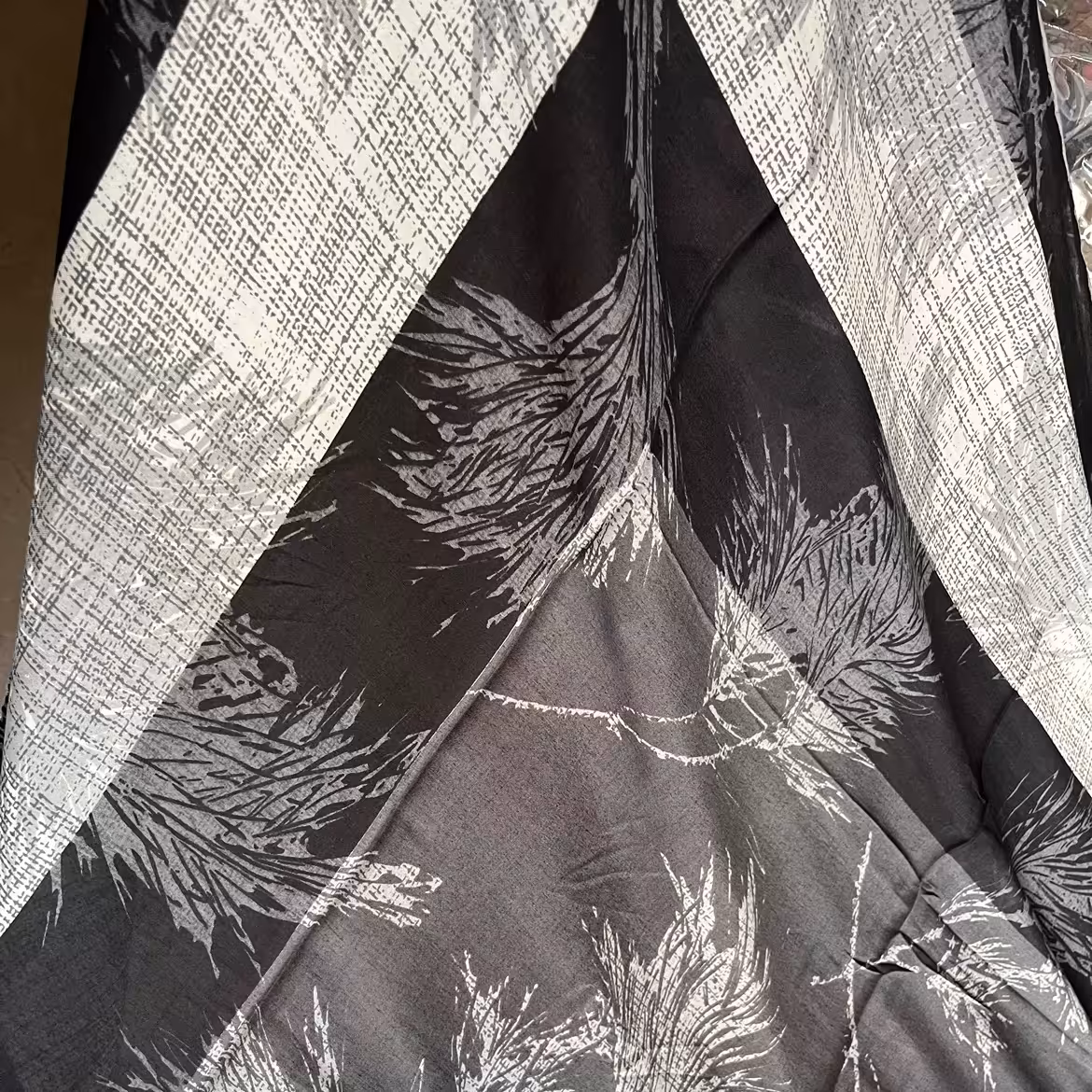 روسری طرح برگ قواره بزرگ دست دوز 