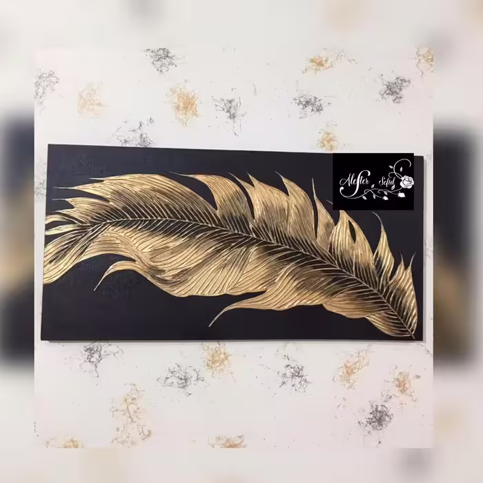 تابلو دکوراتیو،نقاشی برجسته ،کار شده با ورق طلا،طرح پر ، پس کرایه