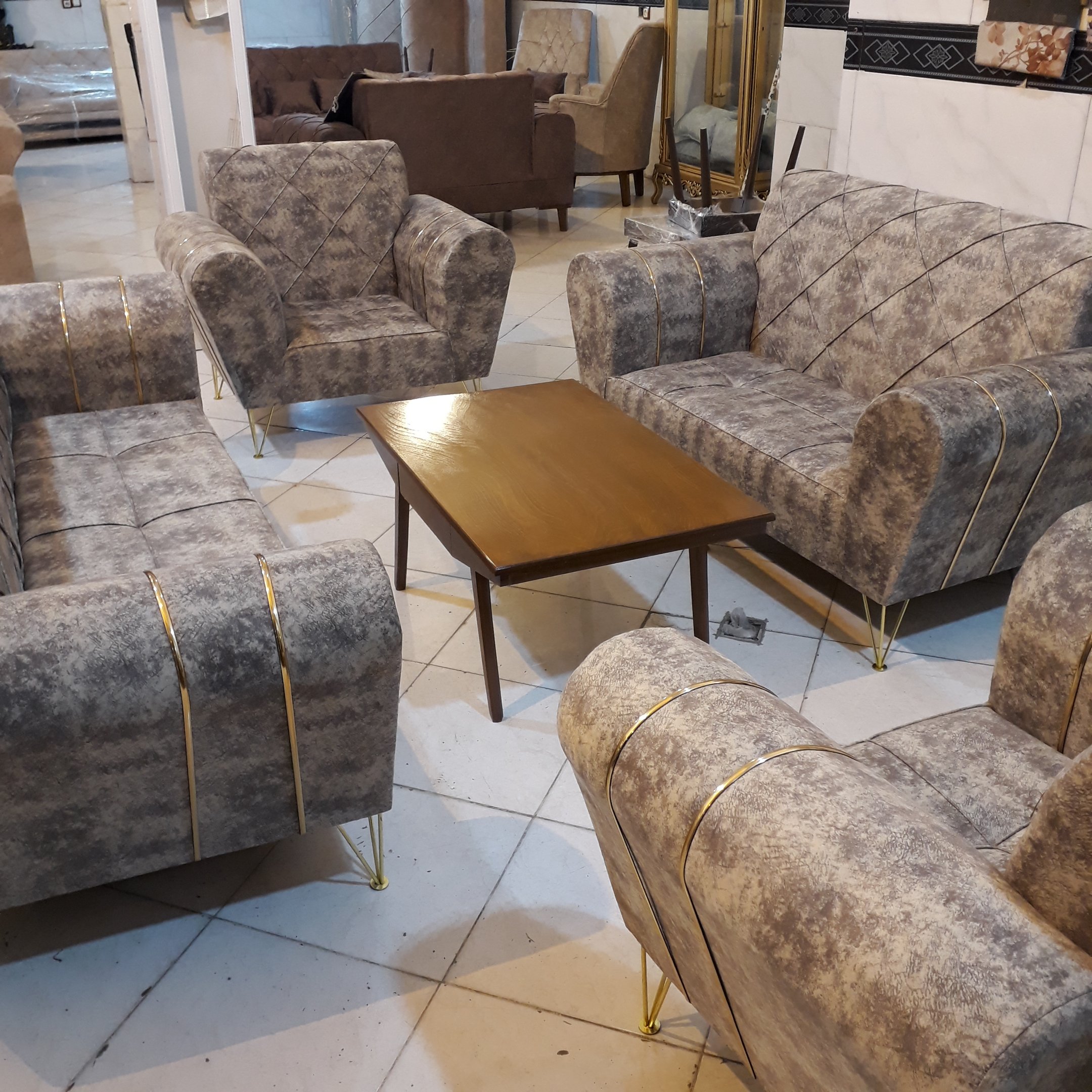 مبل اسکارلت راحتی سورنا