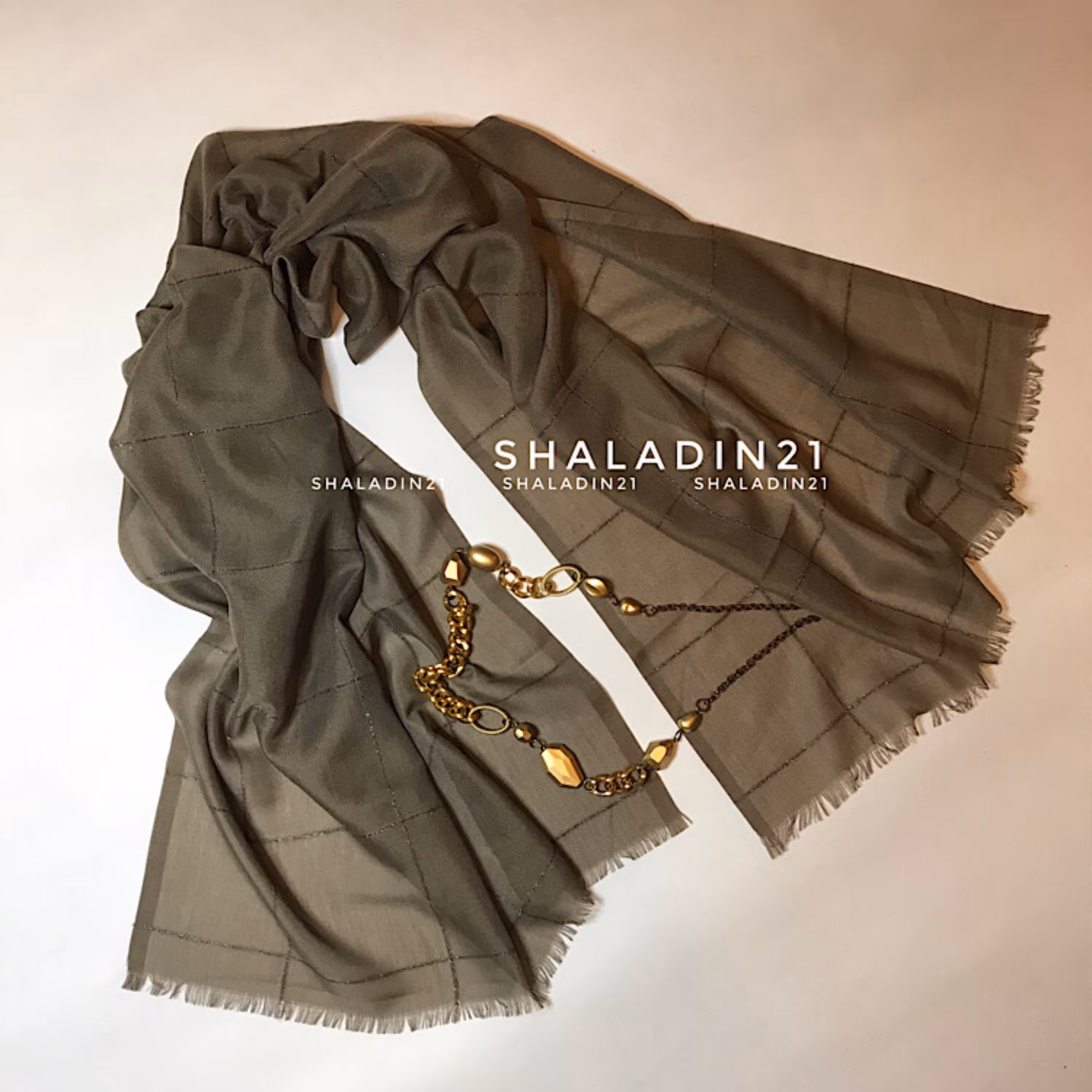 شال نخی لمه دار سبک و خنک در رنگهای متنوع