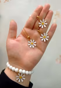 ساعت LED با ست کامل بابونه