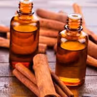 اسانس دارچین مایع درجه یک در بسته بندی 30 گرمی 