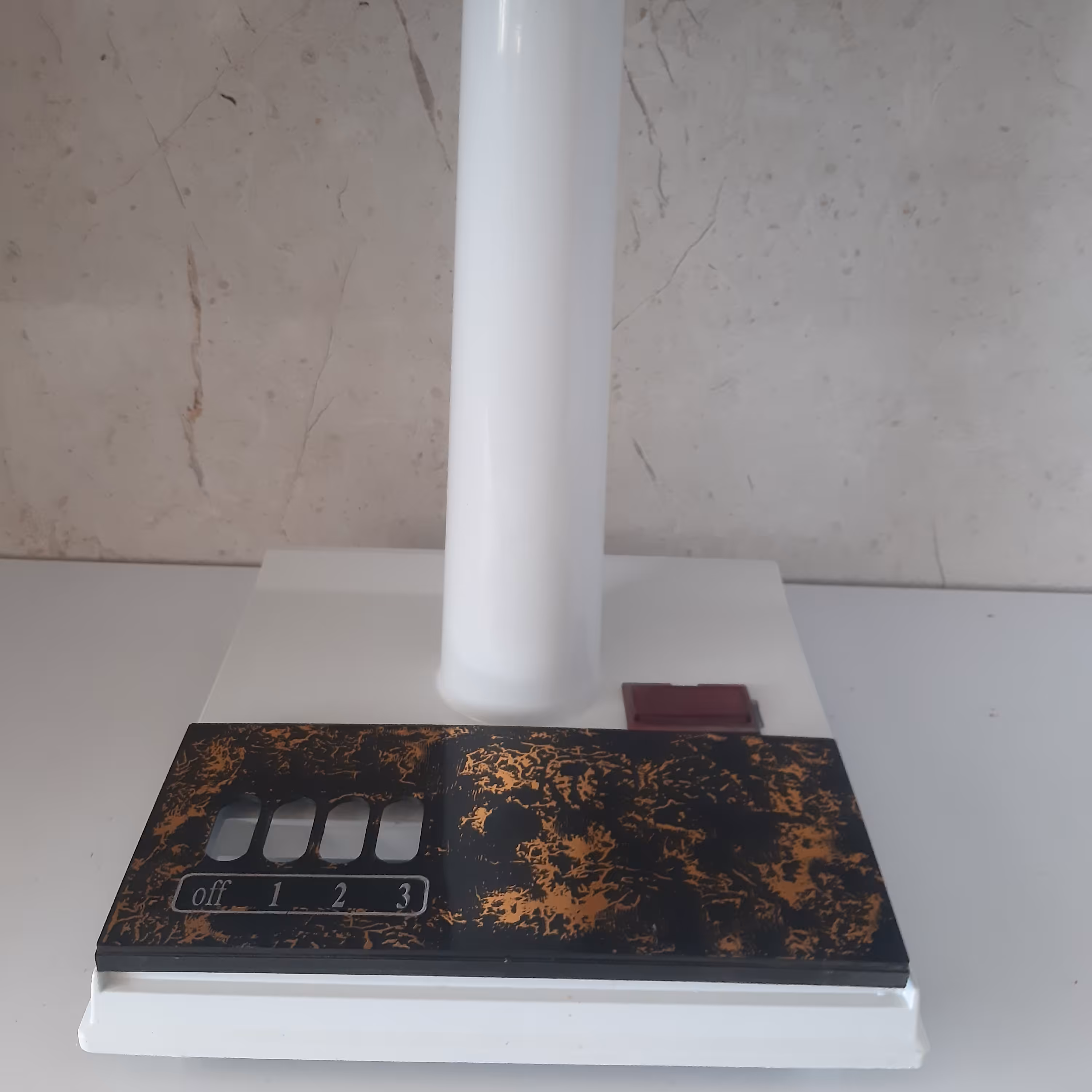 پایه پنکه پارس خزر  یا توشبا  همراه با نمای چراغ و تزئینی کلید  و درب زیر  