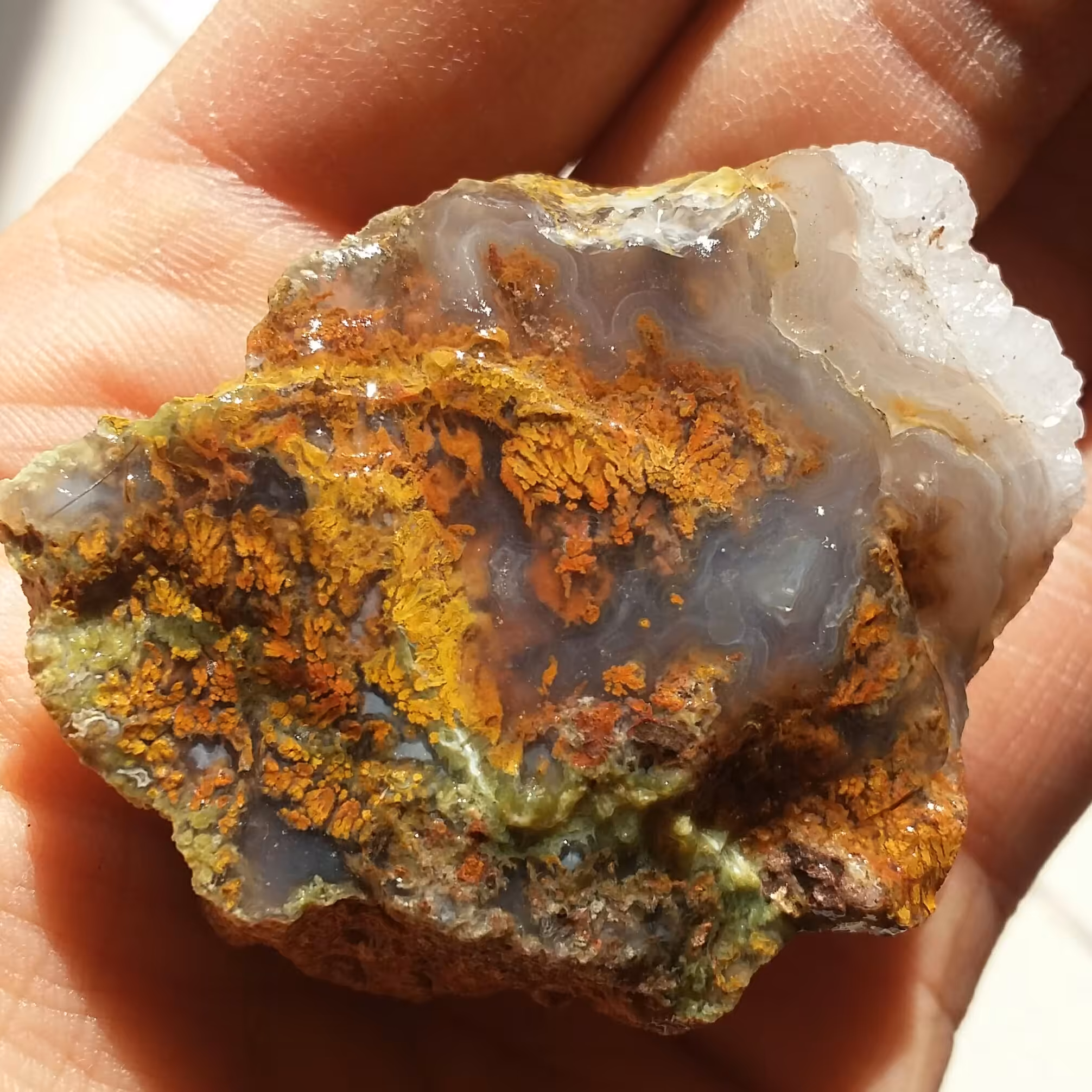 سنگ راف عقیق شجر  منظره 7رنگ محشر شاهکار خلقت دیدنیی کاملا طبیعی
با قابلیت ساخت چند نگین فوق العاده
کد 8565