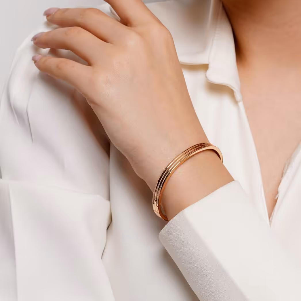 دستبند النگویی آینه ای شیار دار از  ژوپینگ 