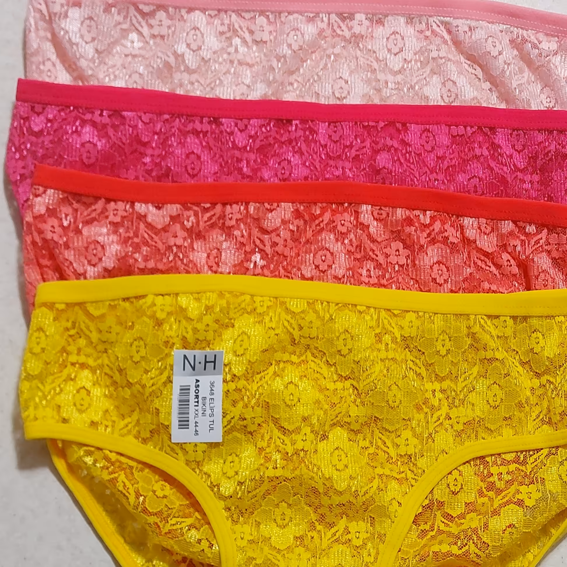 شورت زنانه  تور دانتل