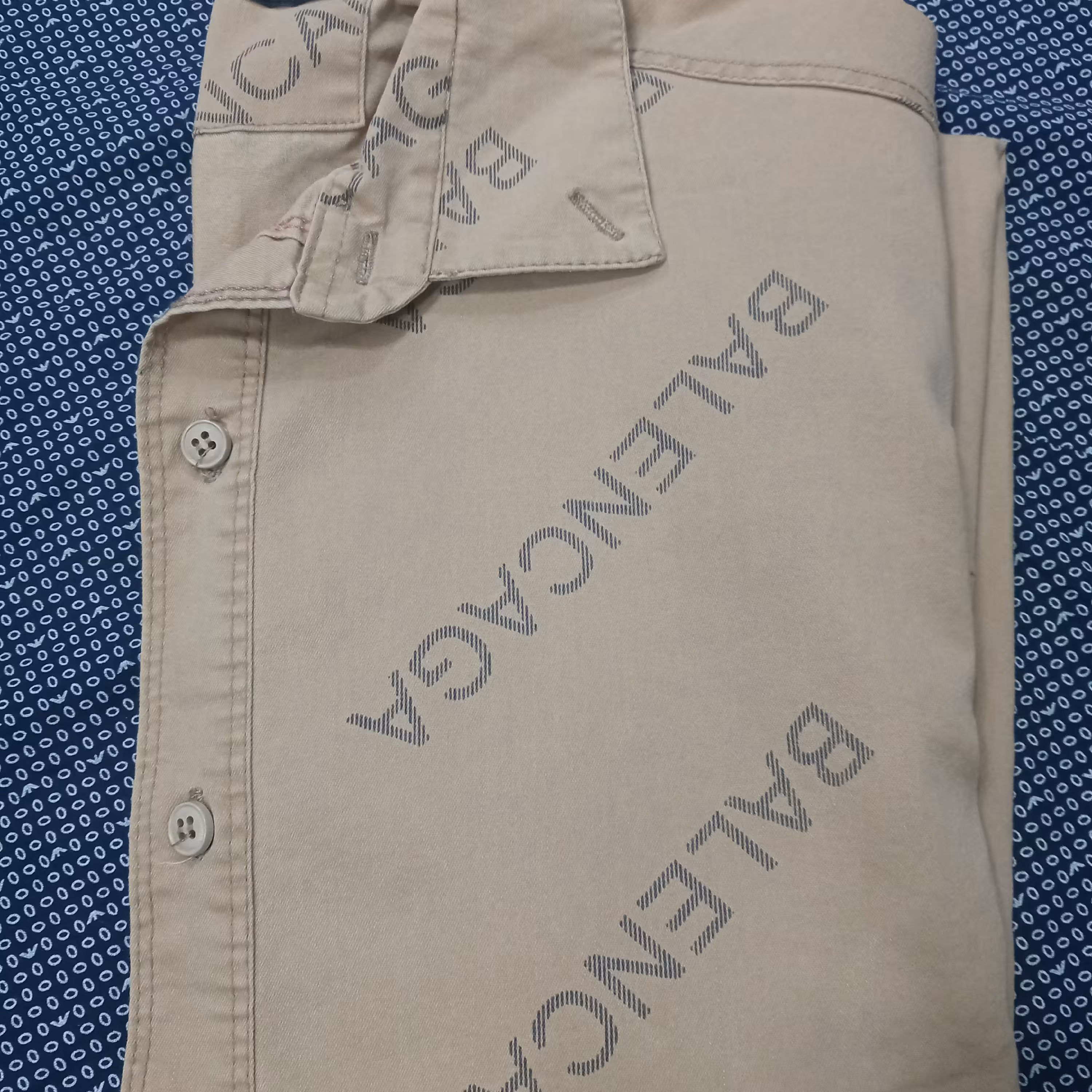 پیراهن مردانه 