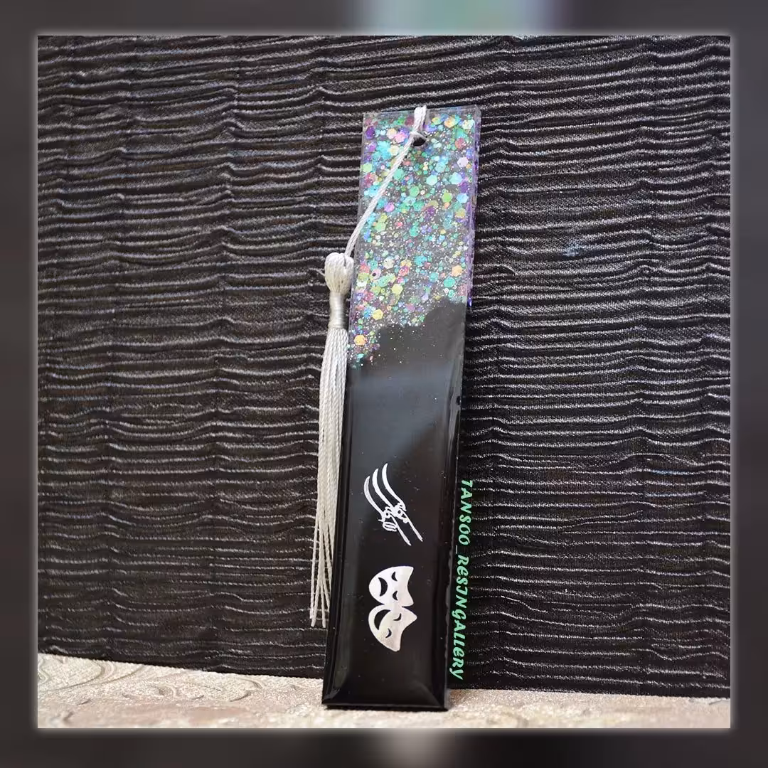 بوکمارک رزینی الهی گاهی نگاهی ترکیب مشکی و اکیلی