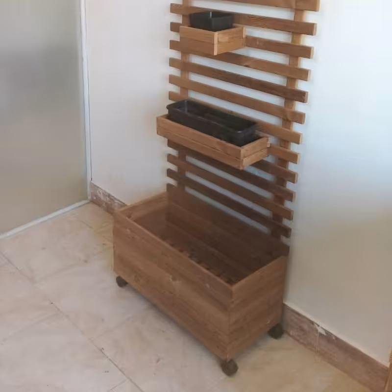 استند چوبی گلدان مدل آذین