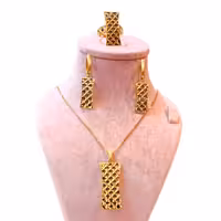 نیم ست نقره سیاه قلم آبکاری طلا 